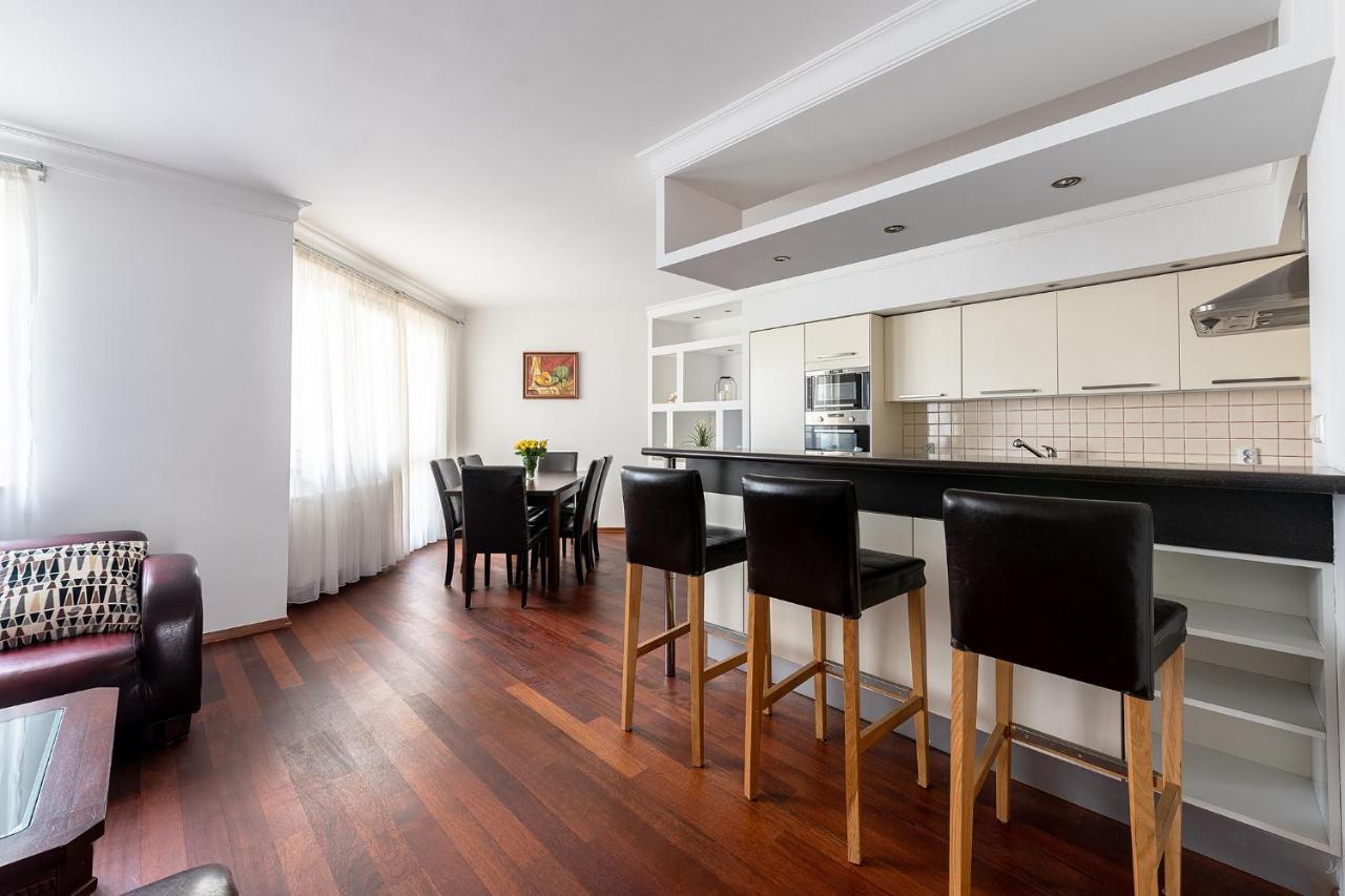Bukowinska 12 Prywatne Mieszkanie 80M2 Z Dwiema Sypialniami I Balkonem 2X Bezplatne Miejsca Parkingowe Samodzielne Zameldowanie! Private Garage! Self Check-In System! 华沙 外观 照片