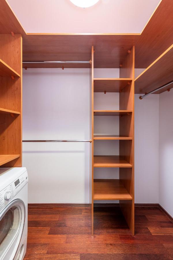 Bukowinska 12 Prywatne Mieszkanie 80M2 Z Dwiema Sypialniami I Balkonem 2X Bezplatne Miejsca Parkingowe Samodzielne Zameldowanie! Private Garage! Self Check-In System! 华沙 外观 照片